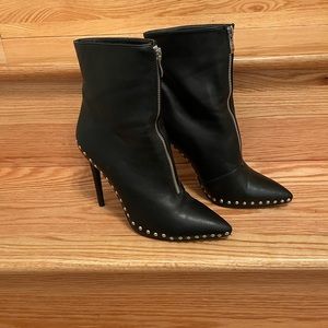 Trendy Front Zip Mid Shaft Studded Boots. Size 9